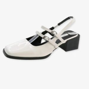 Mocassin ballerine vernis à boucles avec petit talon