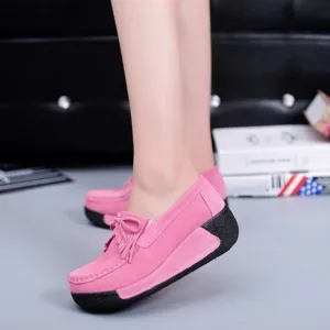 Mocassins compensés à franges en daim