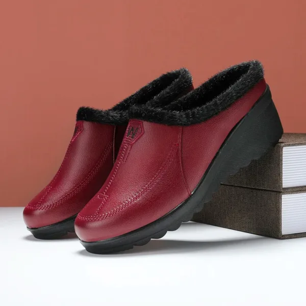 Mocassins fourrés à semelles compensées faciles à enfiler pour femme – Image 3