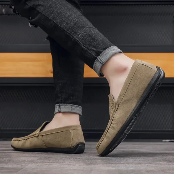 Mocassins en daim avec un design original pour homme – Image 5