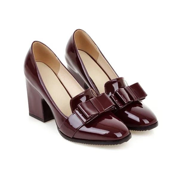 Mocassins à talons en cuir verni avec nœud décoratif – Image 3