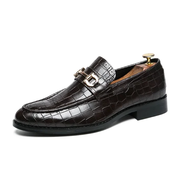 Mocassin en cuir végan effet croco et à boucle dorée – Image 7