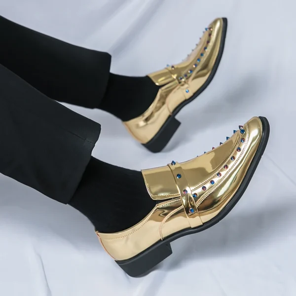 Mocassins dorés brillants pour homme
