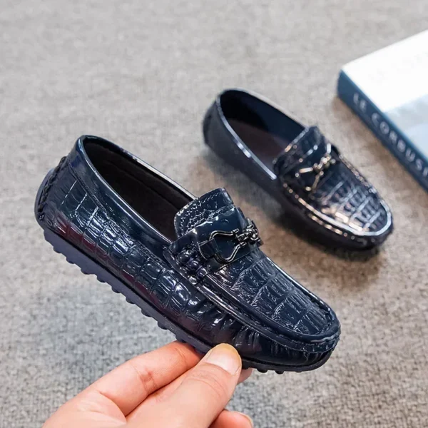 Mocassins polyvalents en cuir vernis pour garçons – Image 4