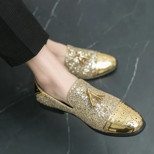 Mocassins de soirée dorés vernis et pailletés – Image 4