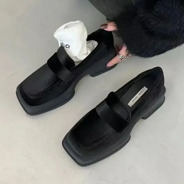 Mocassins en velours à talon pour femme – Image 3