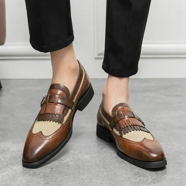 mocassins bicolores à franges avec boucle