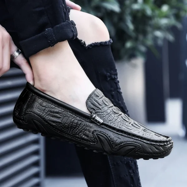 Mocassins en cuir véritable à motifs crocodile
