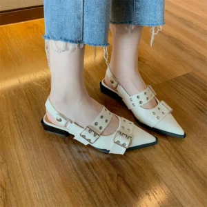 Mocassin ballerine bout pointu avec boucles