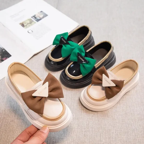 Mocassin style britannique pour filles