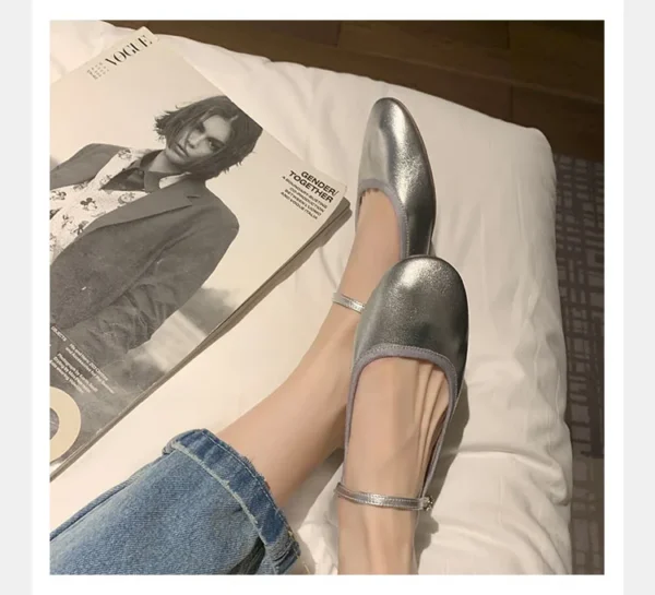 Mocassin ballerine vernis à bout rond
