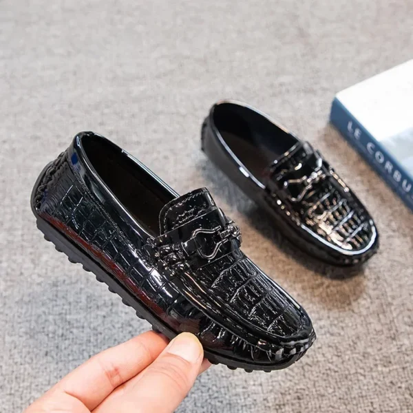 Mocassins polyvalents en cuir vernis pour garçons – Image 5