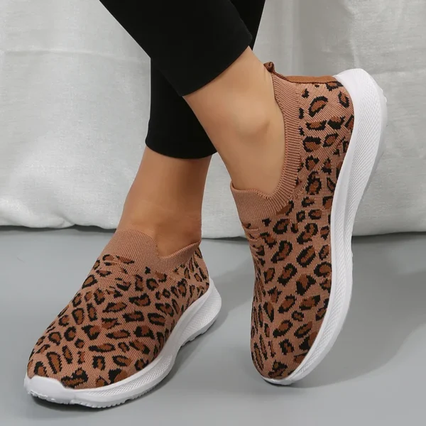 Mocassins sport en maille motif léopard pour femmes – Image 5