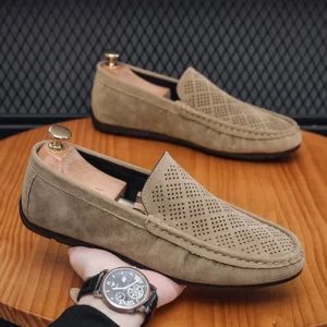 Mocassins en daim synthétique avec un design original pour hommes