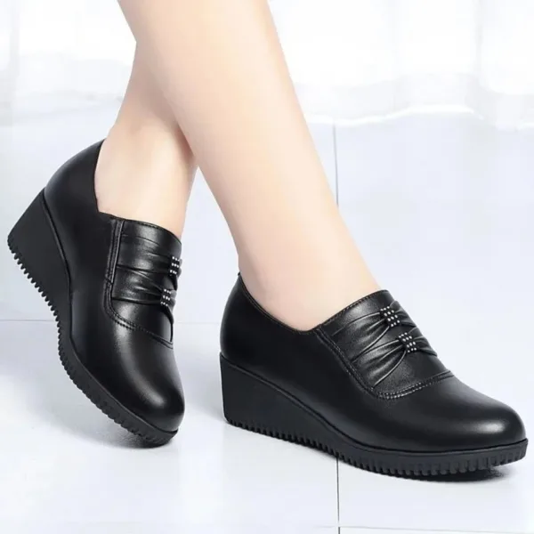 Mocassins compensés confortables en cuir noir pour femmes – Image 3