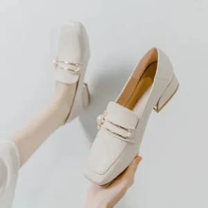 Mocassin à talons carrés élégants