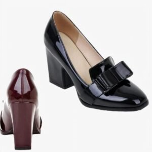 Mocassins à talons en cuir verni avec nœud décoratif