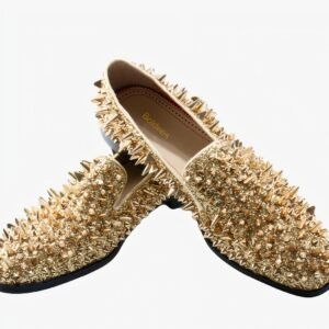 Mocassins dorés à clous pour hommes